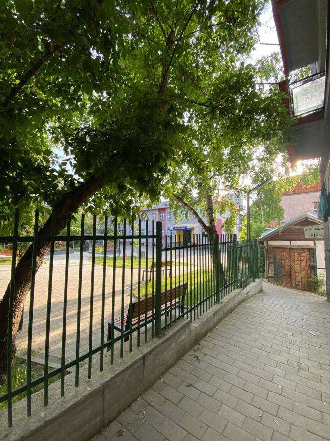 Hotspot Apartments - City Center Prishtine Bagian luar foto