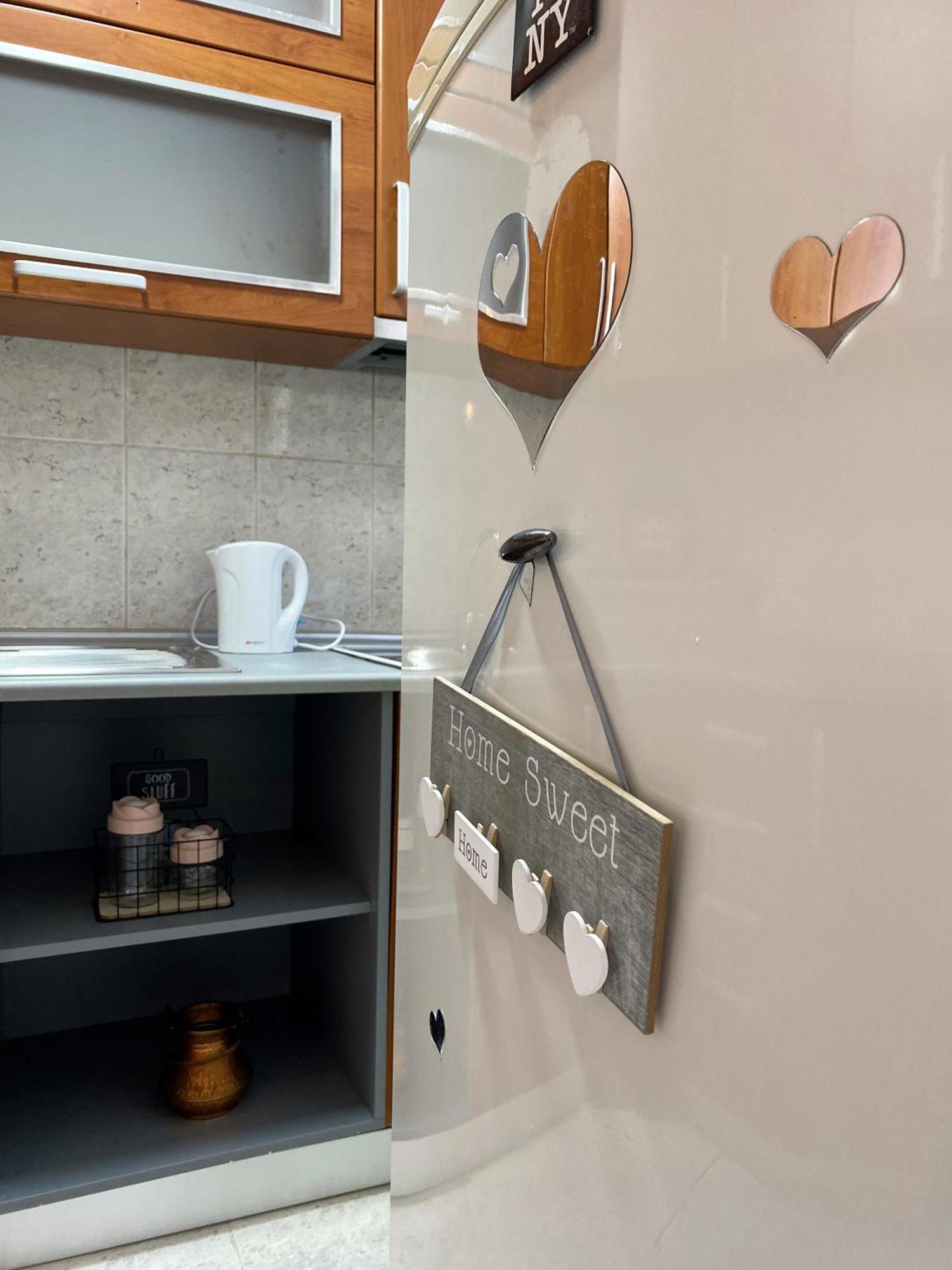 Hotspot Apartments - City Center Prishtine Bagian luar foto