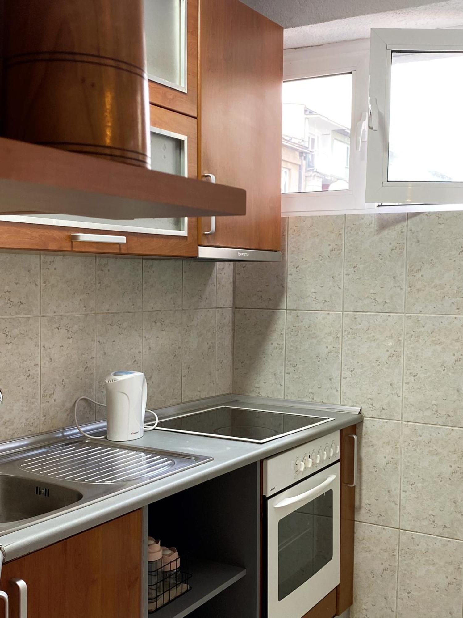Hotspot Apartments - City Center Prishtine Bagian luar foto