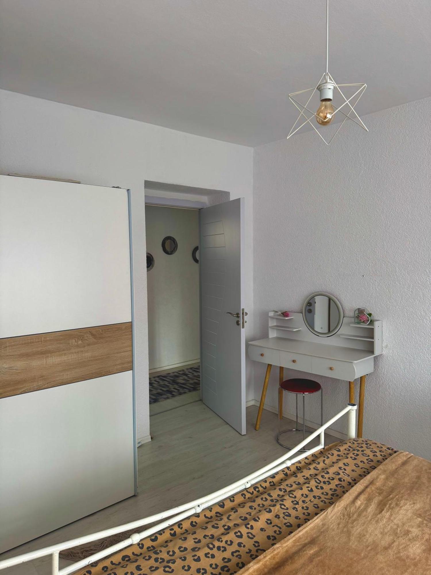 Hotspot Apartments - City Center Prishtine Bagian luar foto